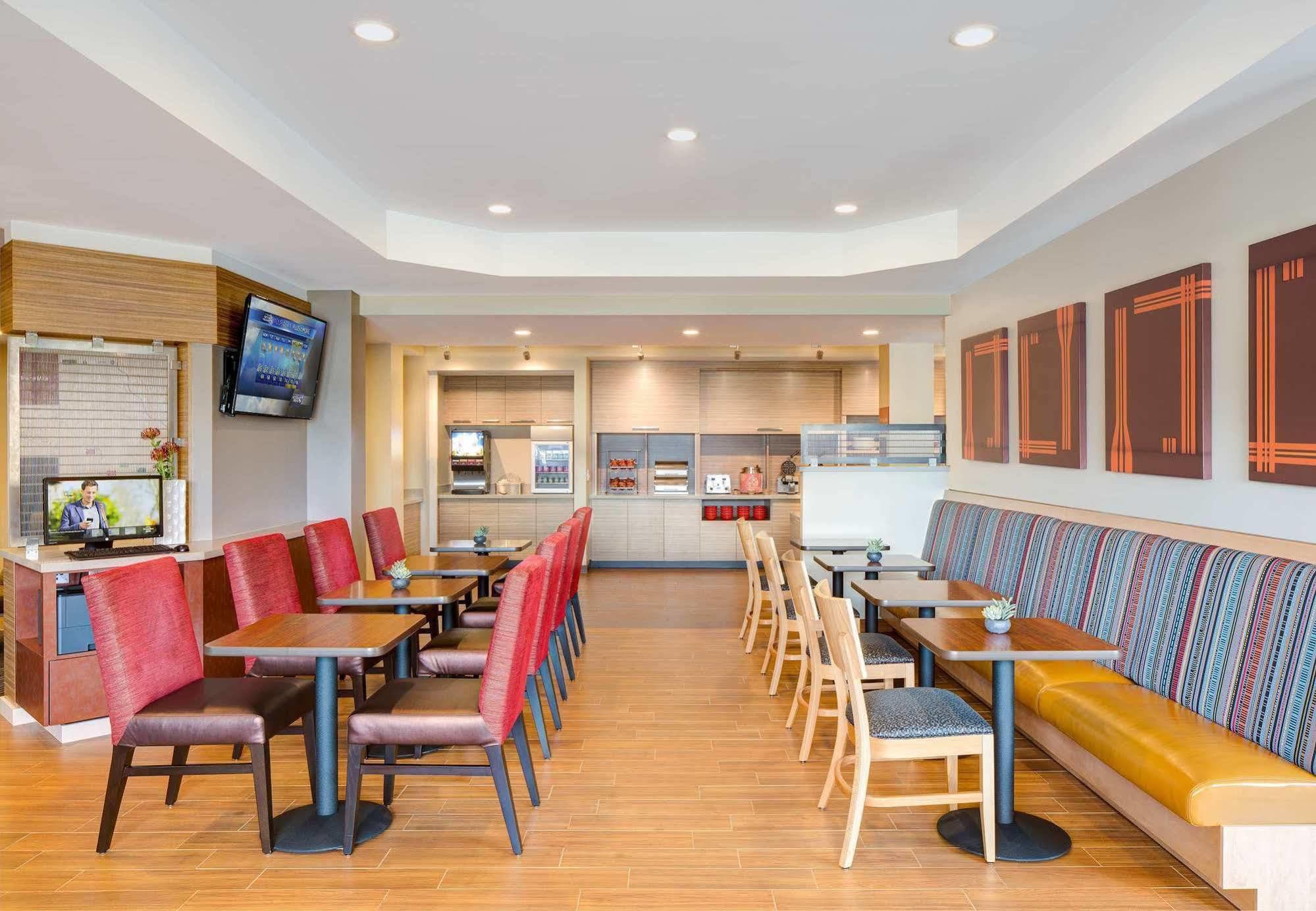 Towneplace Suites By Marriott Parkersburg Kültér fotó